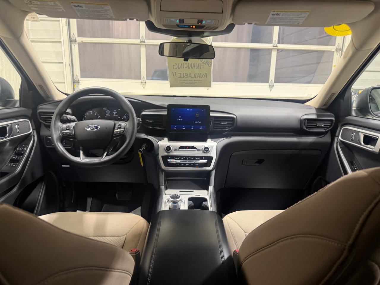 Ford Explorer Base 4WD 2021