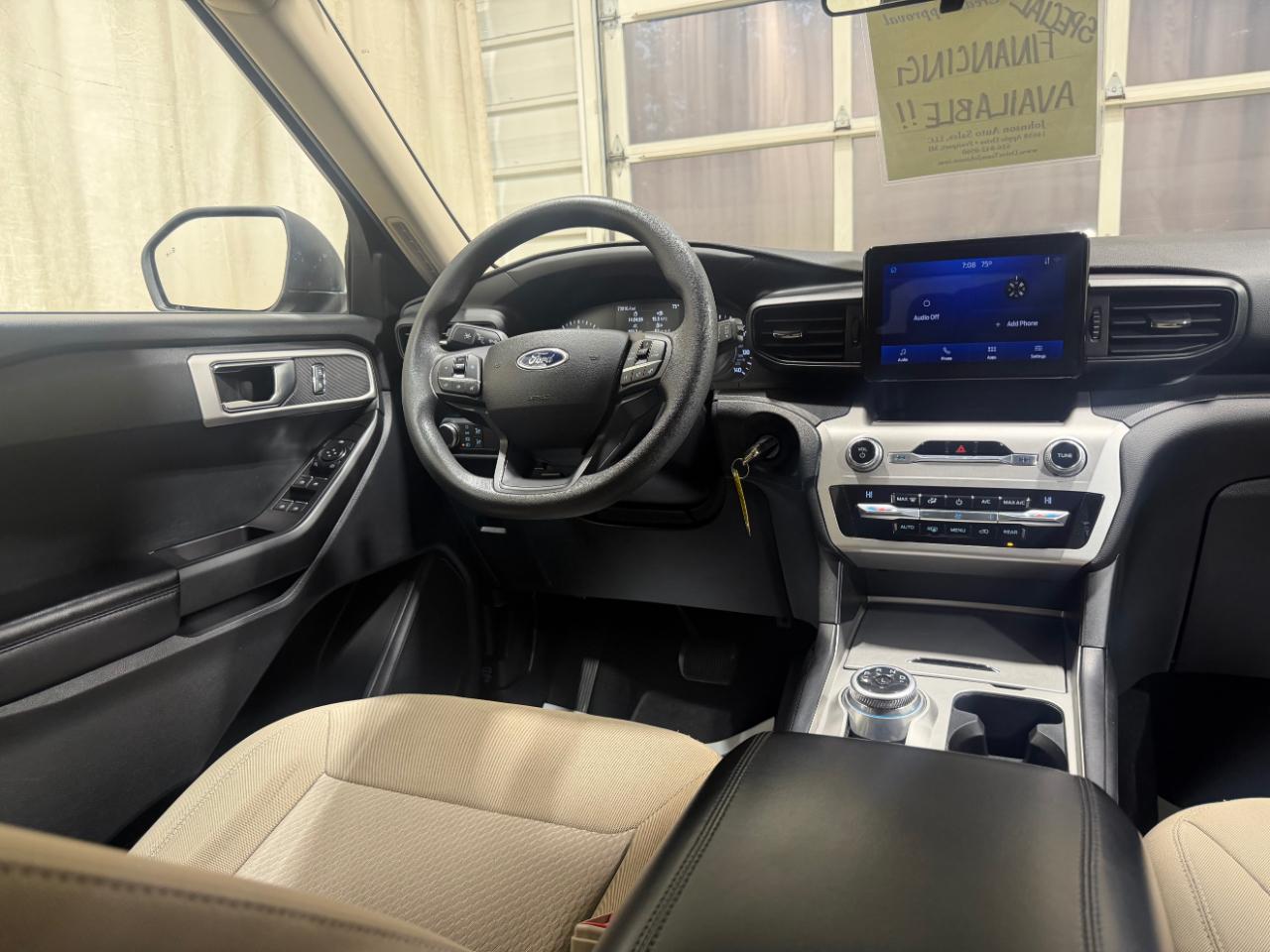 Ford Explorer Base 4WD 2021