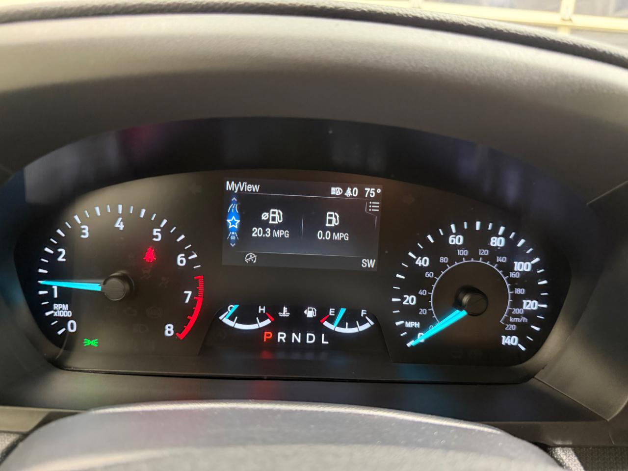 Ford Explorer Base 4WD 2021