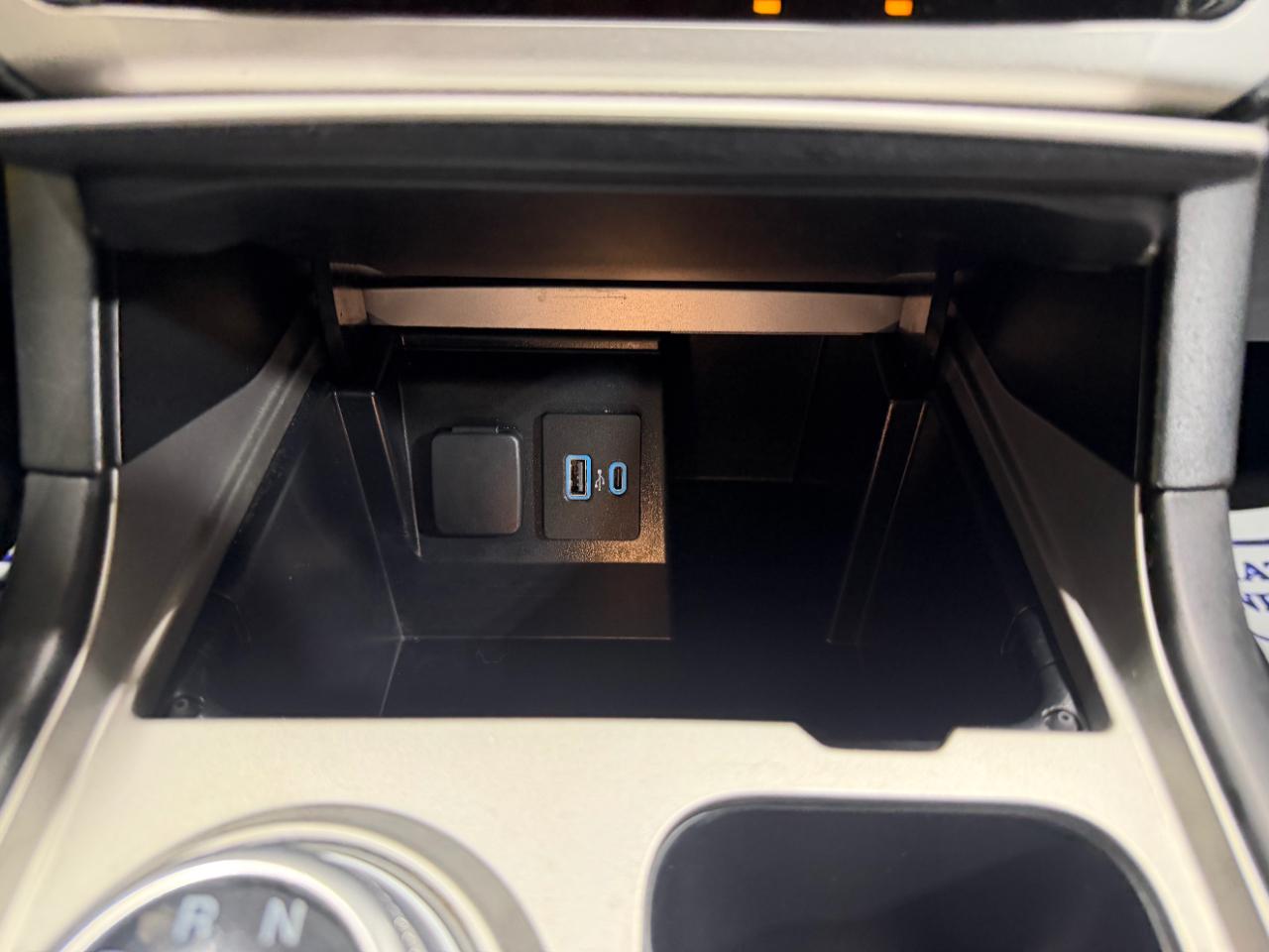 Ford Explorer Base 4WD 2021