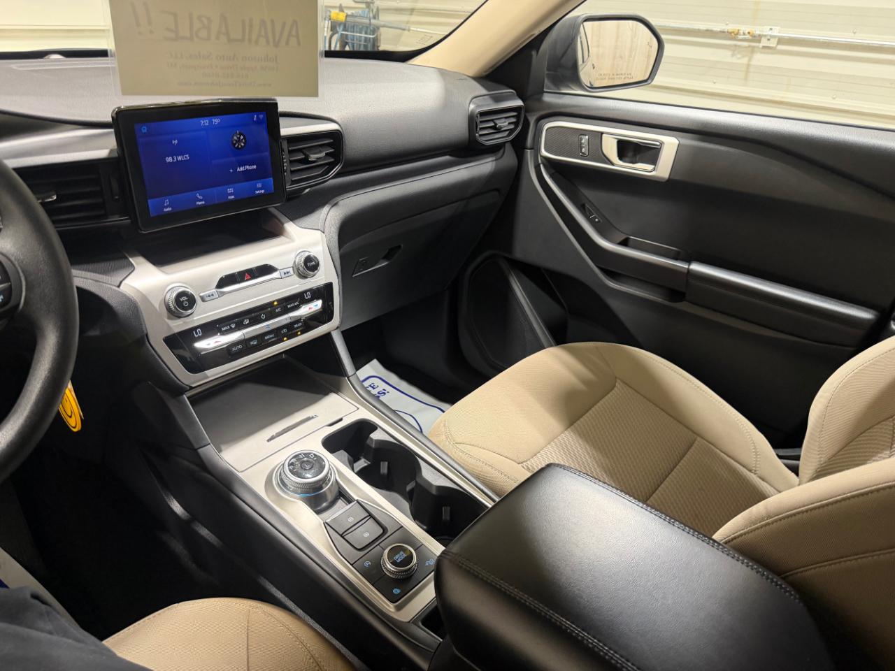 Ford Explorer Base 4WD 2021