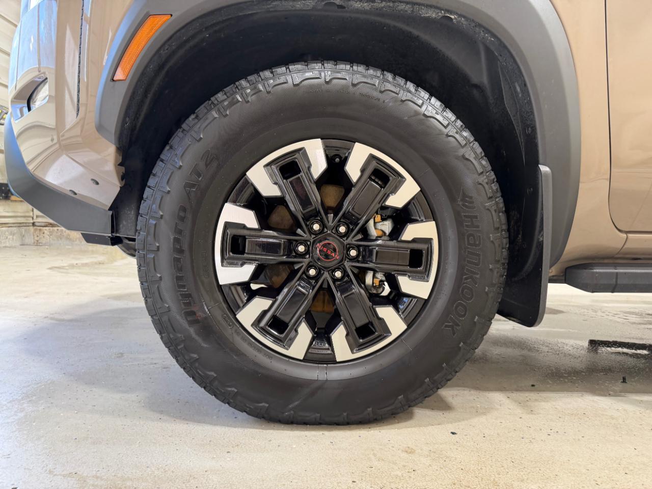 Nissan Frontier Crew Cab 4x4 PRO-4X Auto 2023