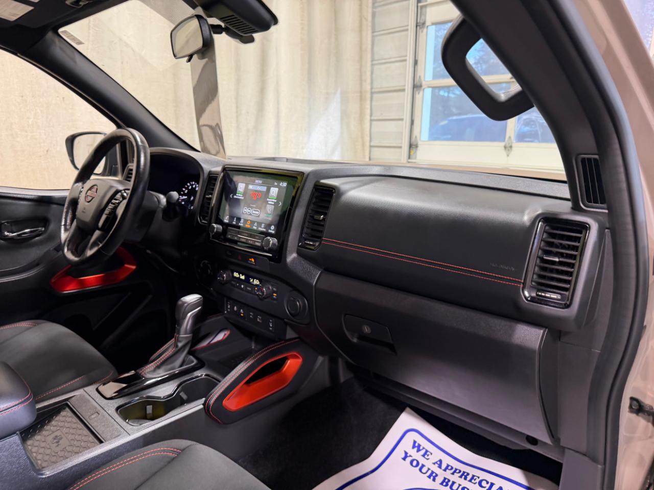 Nissan Frontier Crew Cab 4x4 PRO-4X Auto 2023