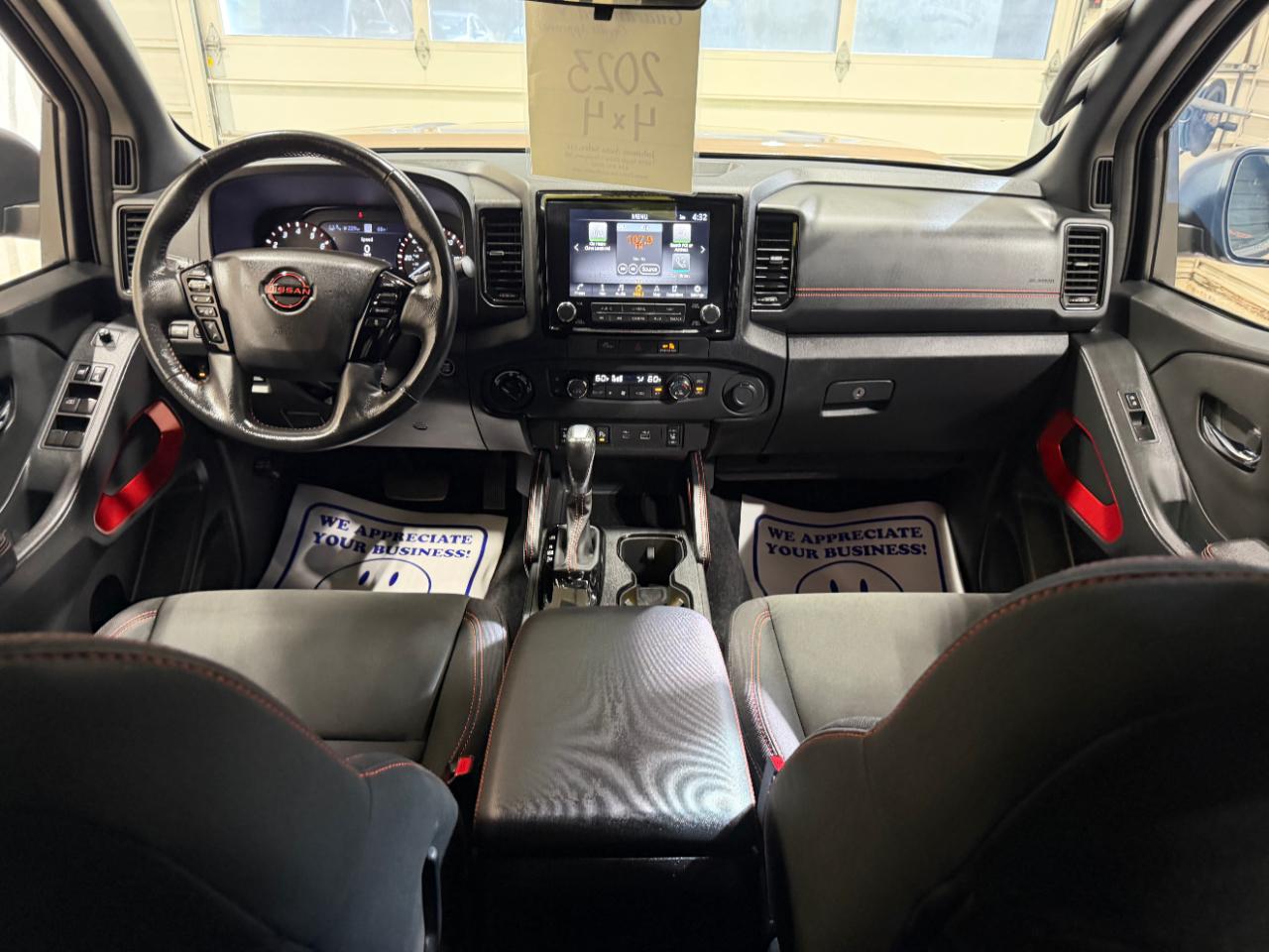 Nissan Frontier Crew Cab 4x4 PRO-4X Auto 2023