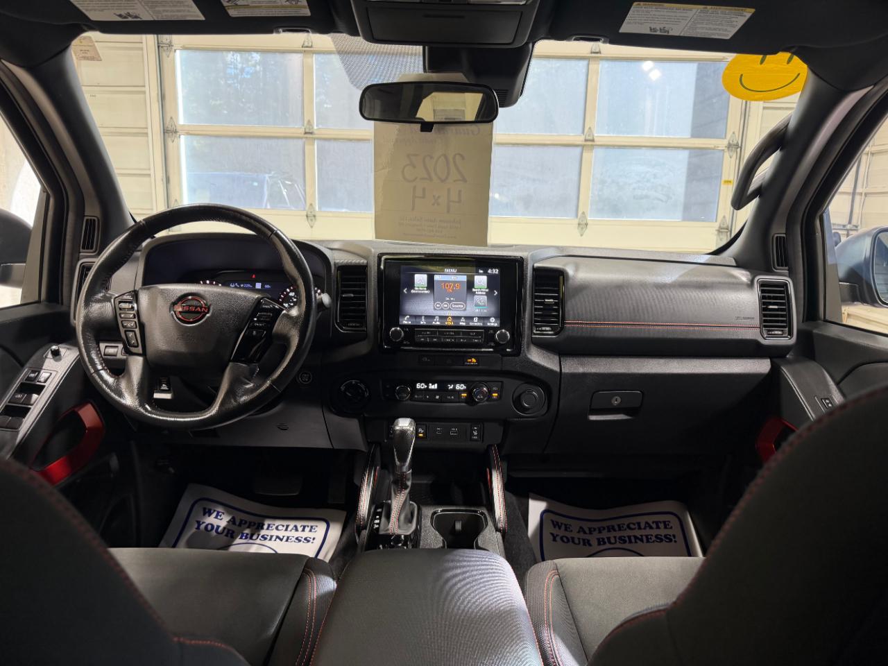 Nissan Frontier Crew Cab 4x4 PRO-4X Auto 2023
