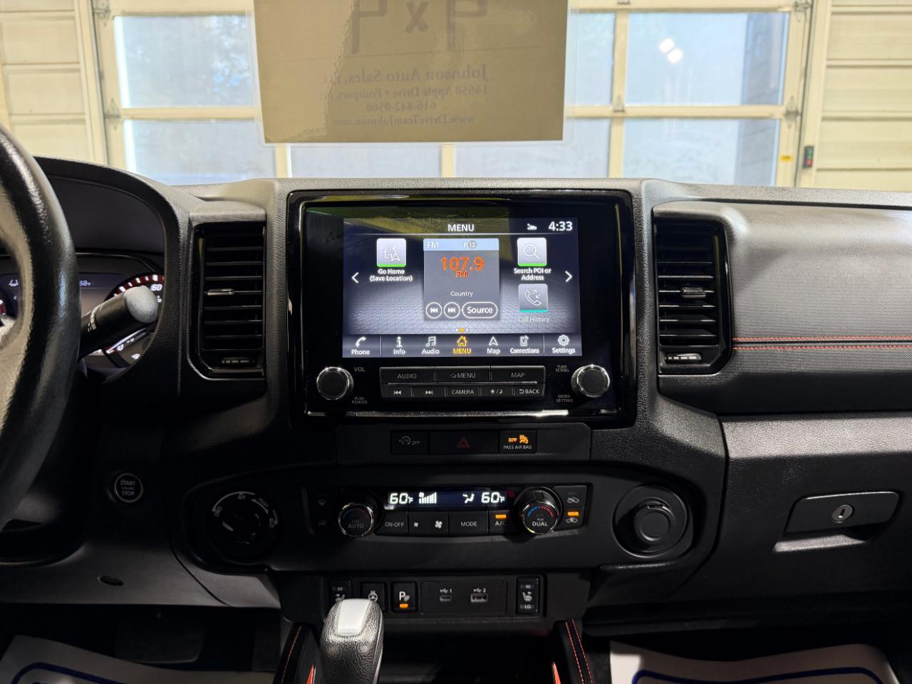 Nissan Frontier Crew Cab 4x4 PRO-4X Auto 2023