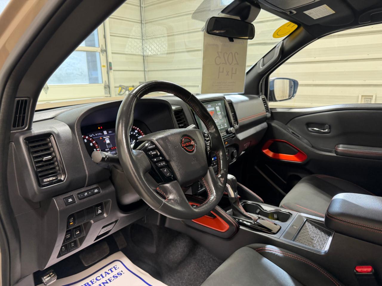 Nissan Frontier Crew Cab 4x4 PRO-4X Auto 2023