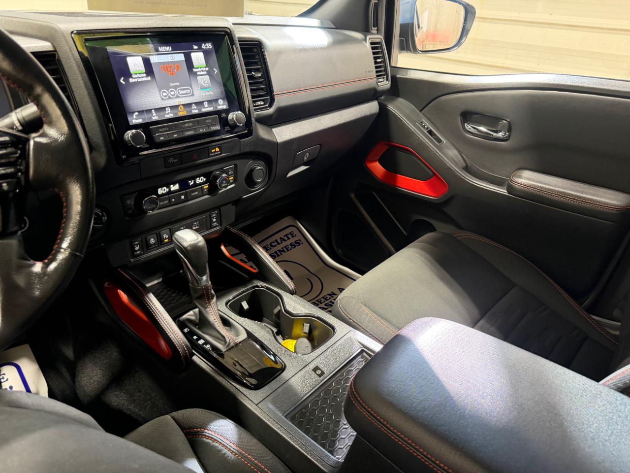 Nissan Frontier Crew Cab 4x4 PRO-4X Auto 2023