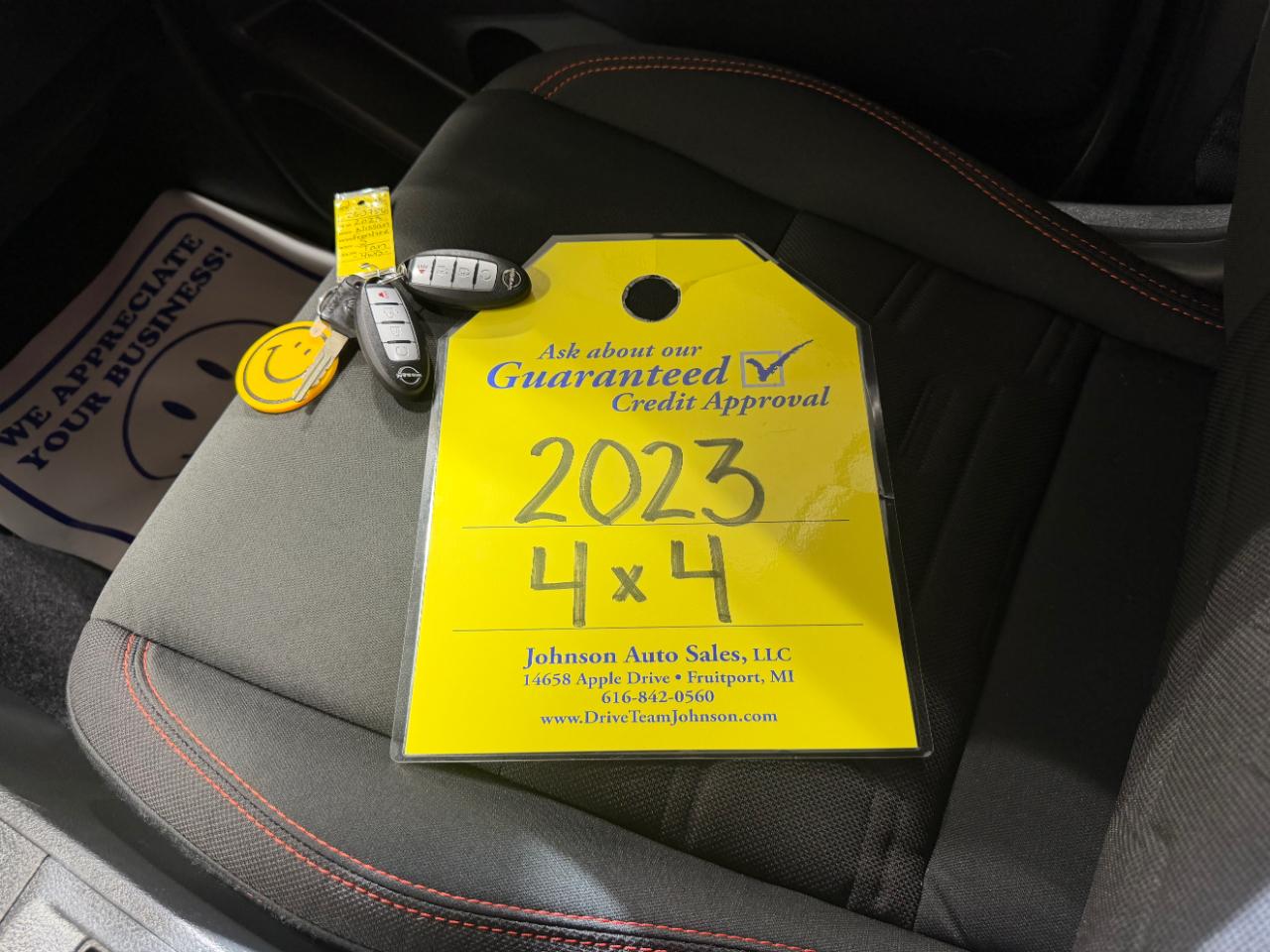 Nissan Frontier Crew Cab 4x4 PRO-4X Auto 2023