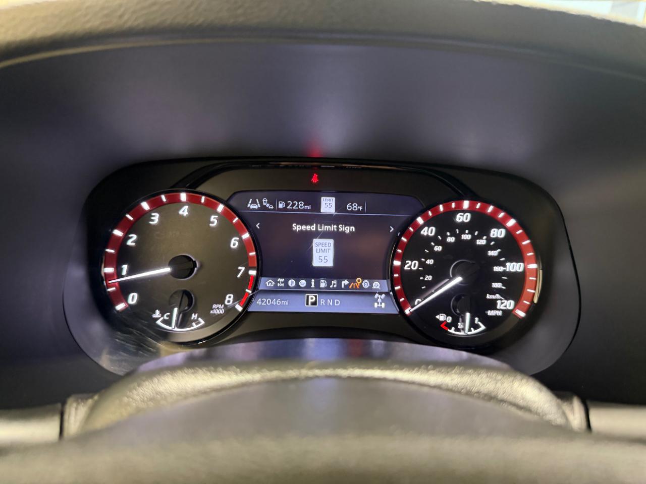 Nissan Frontier Crew Cab 4x4 PRO-4X Auto 2023