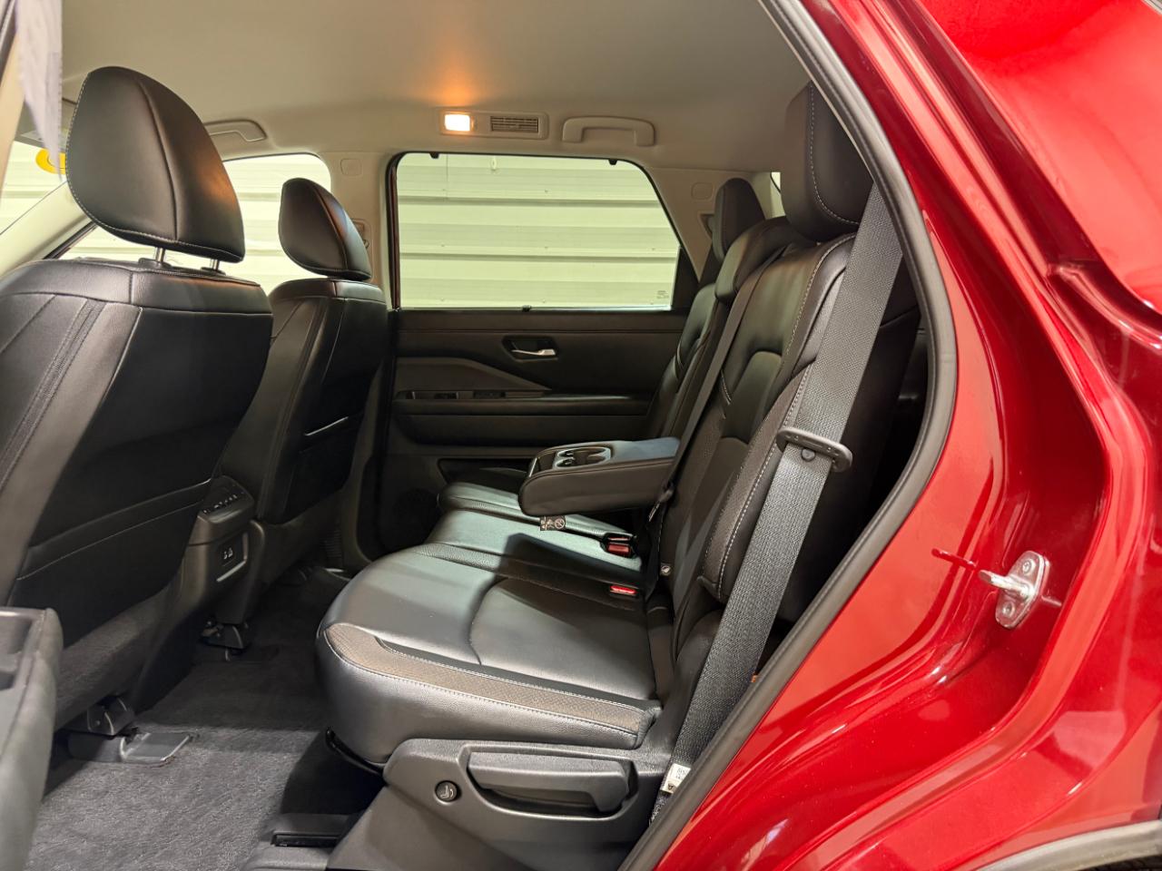 Nissan Pathfinder SL 4WD 2023