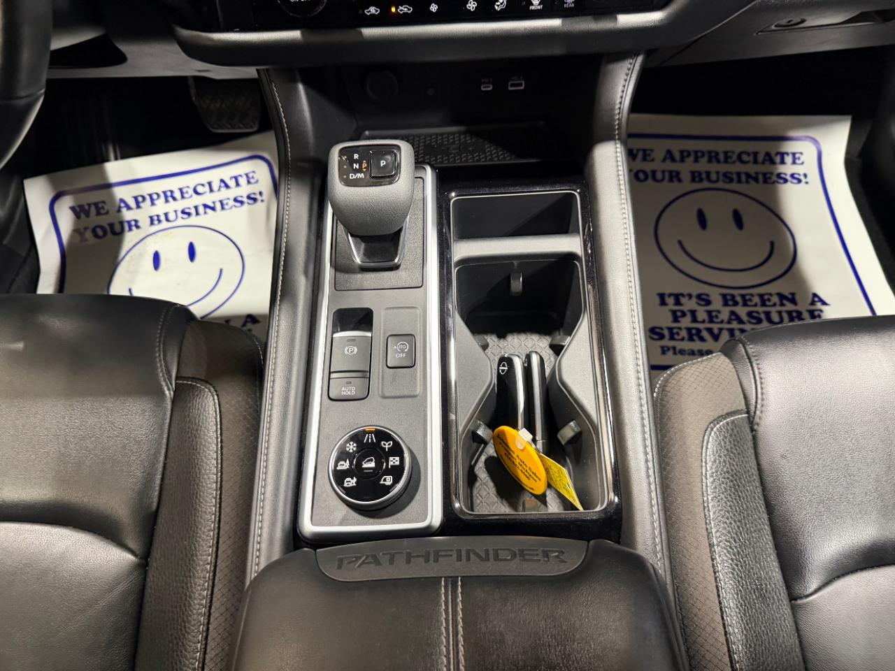 Nissan Pathfinder SL 4WD 2023