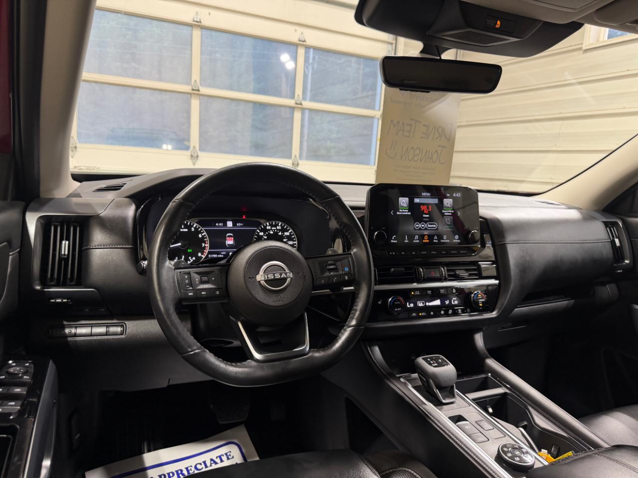 Nissan Pathfinder SL 4WD 2023
