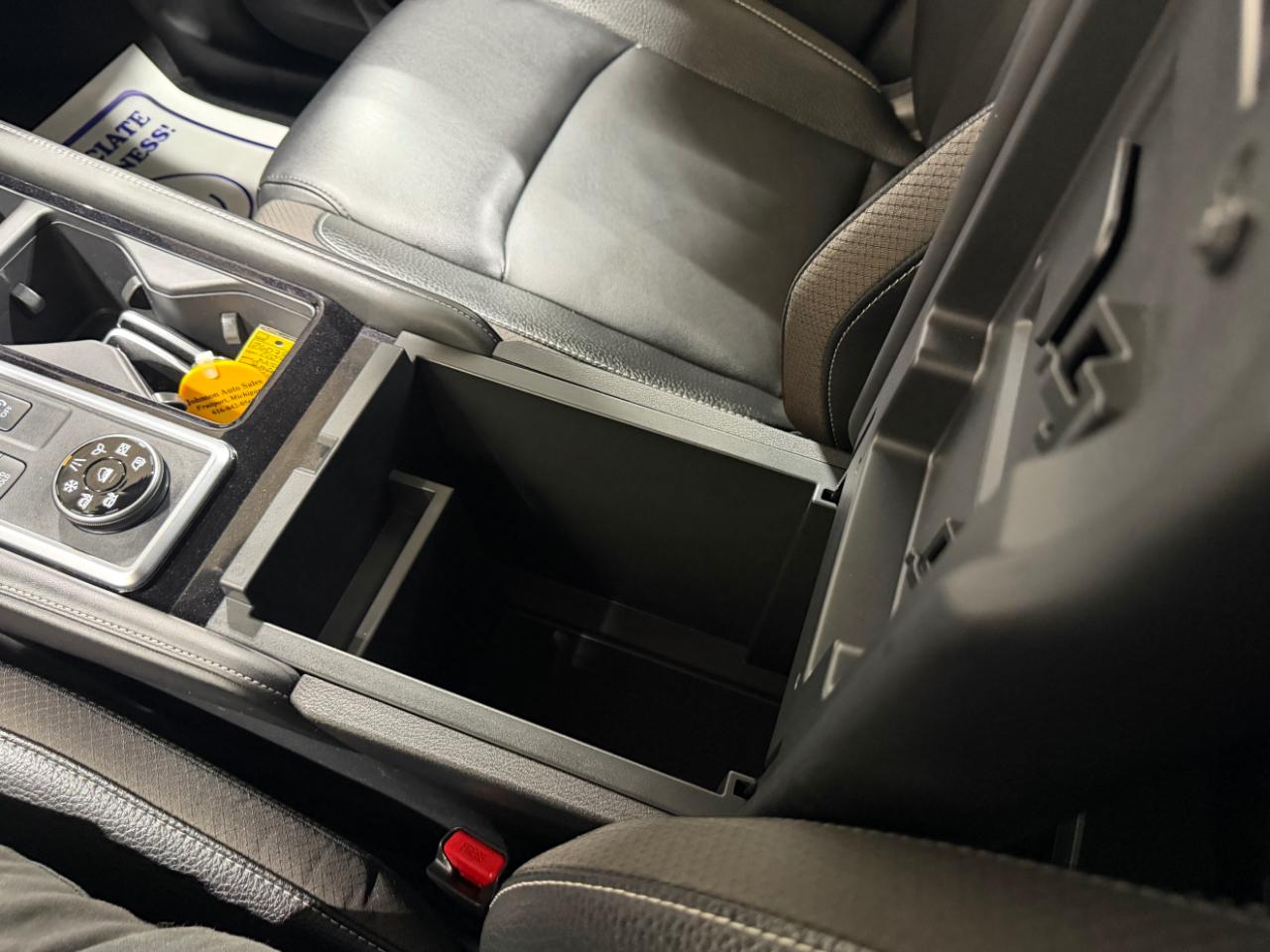 Nissan Pathfinder SL 4WD 2023