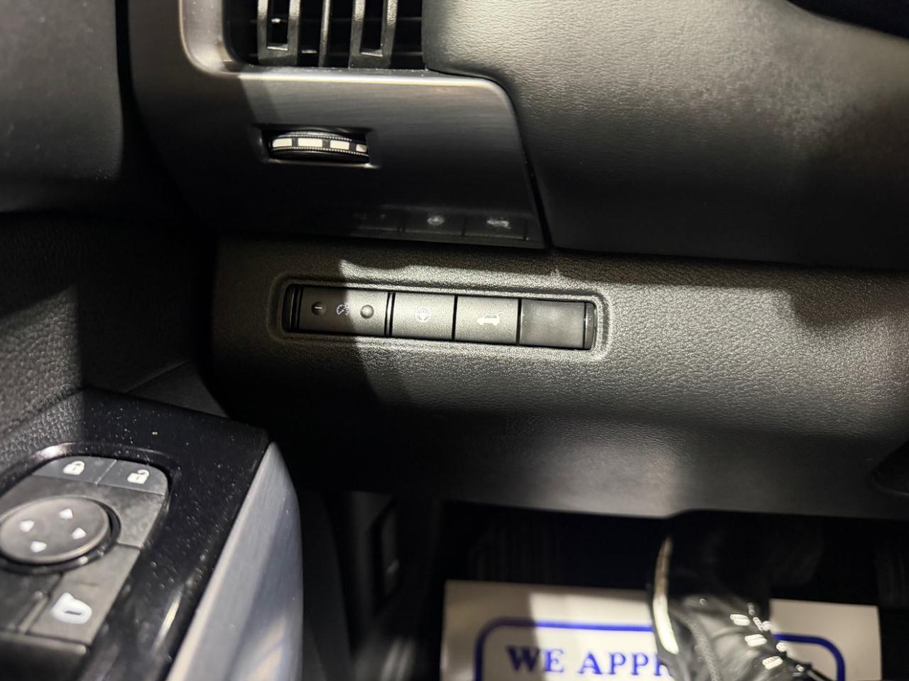 Nissan Pathfinder SL 4WD 2023