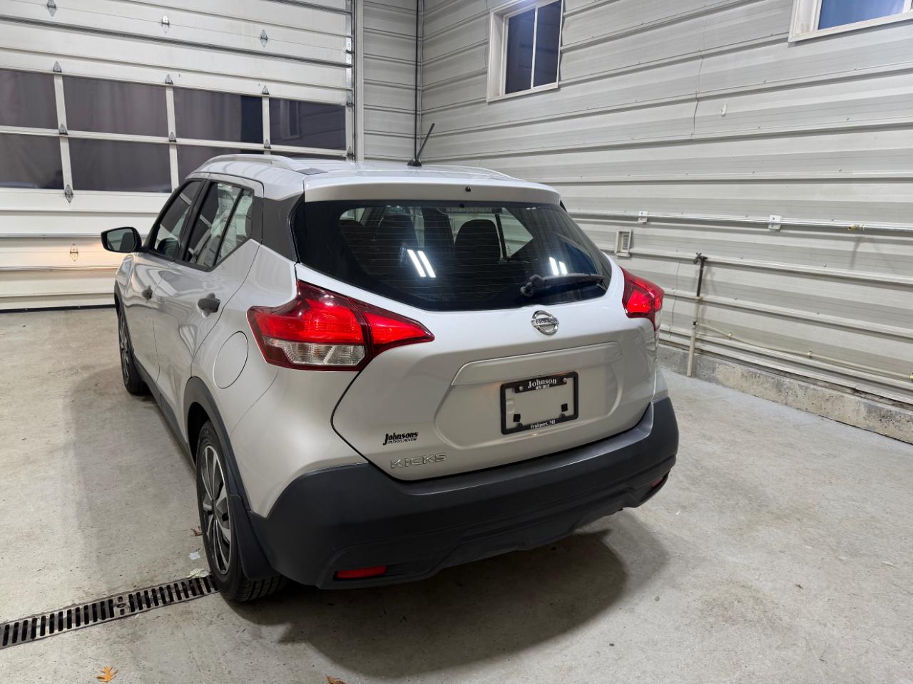 Nissan Kicks S FWD 2019