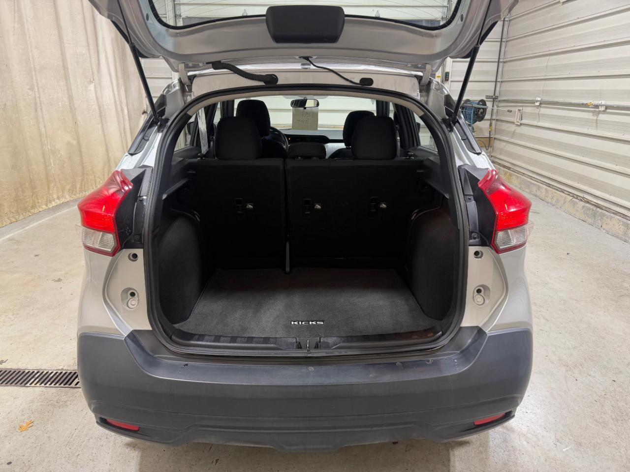 Nissan Kicks S FWD 2019