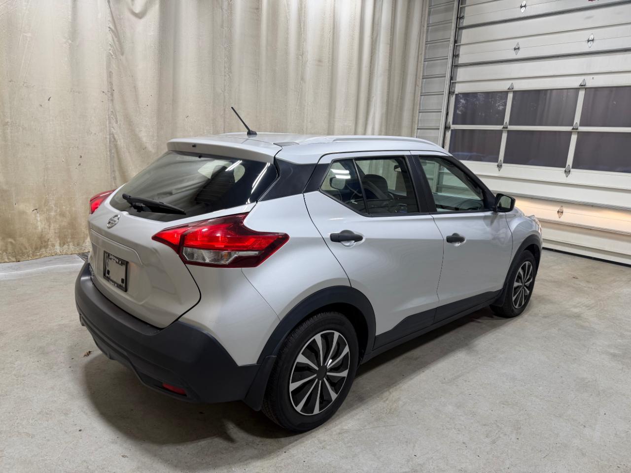 Nissan Kicks S FWD 2019