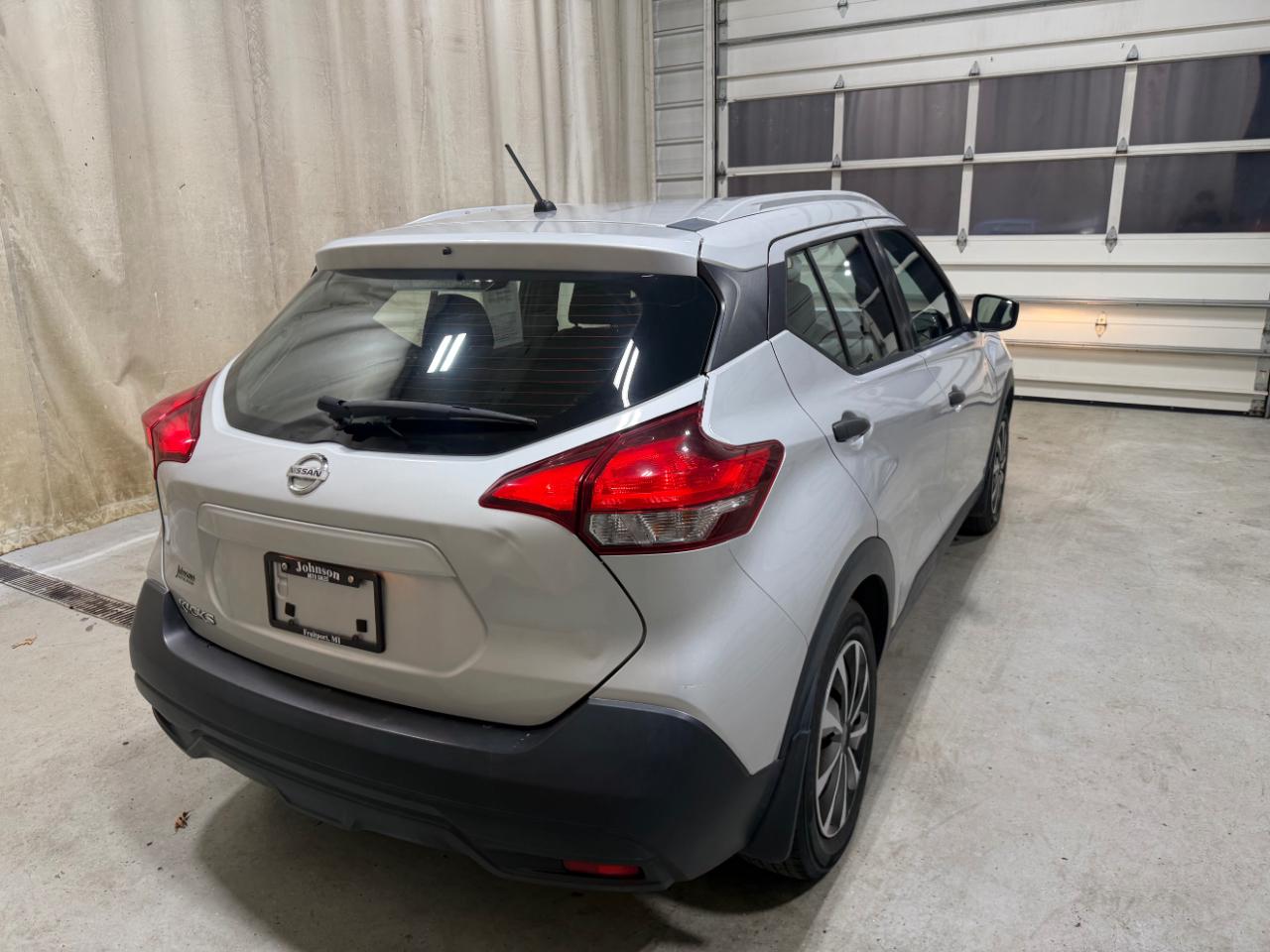 Nissan Kicks S FWD 2019