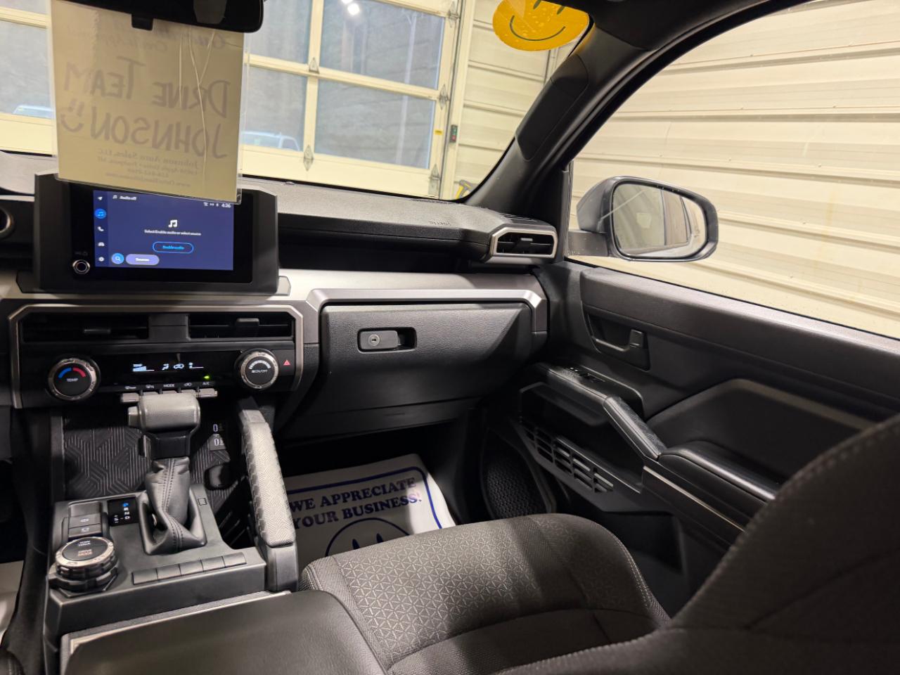 Toyota 4Runner SR5 4WD (Natl) 2025