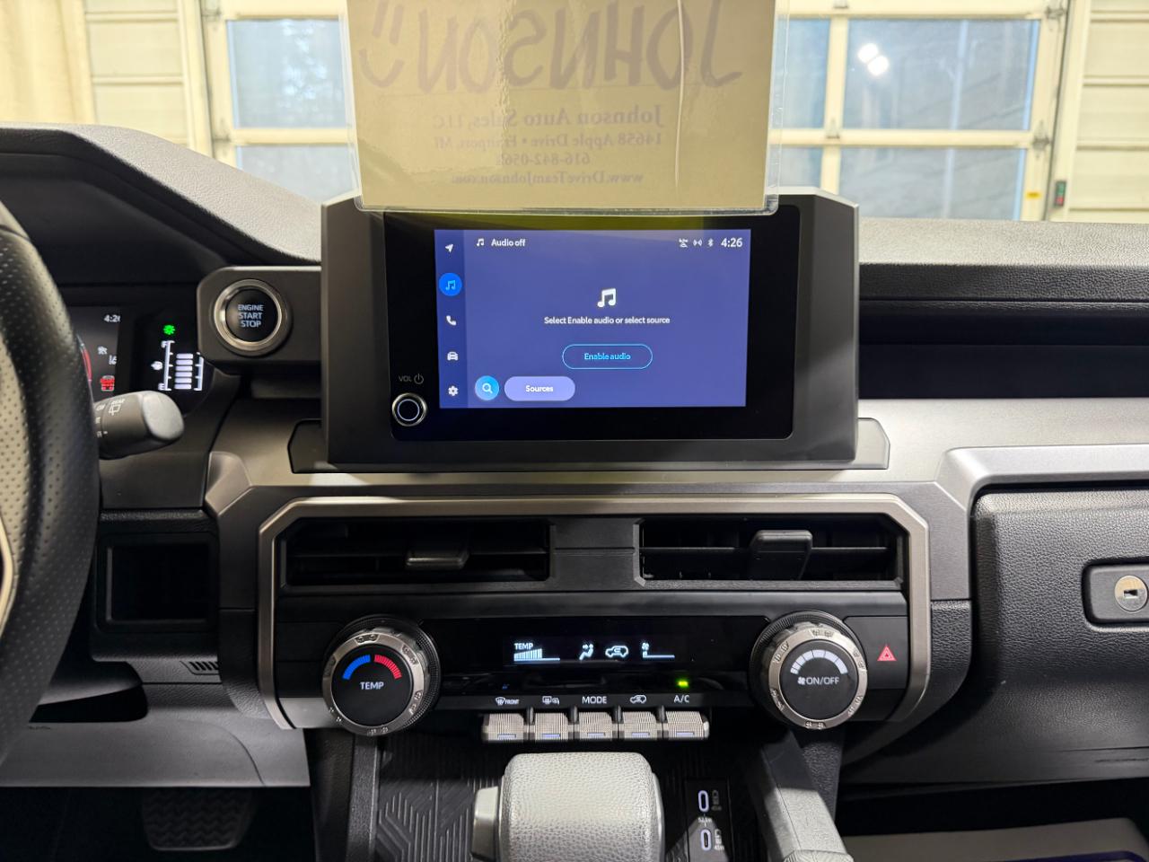 Toyota 4Runner SR5 4WD (Natl) 2025