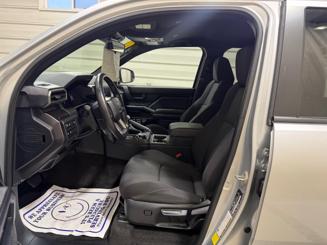 Toyota 4Runner SR5 4WD (Natl) 2025