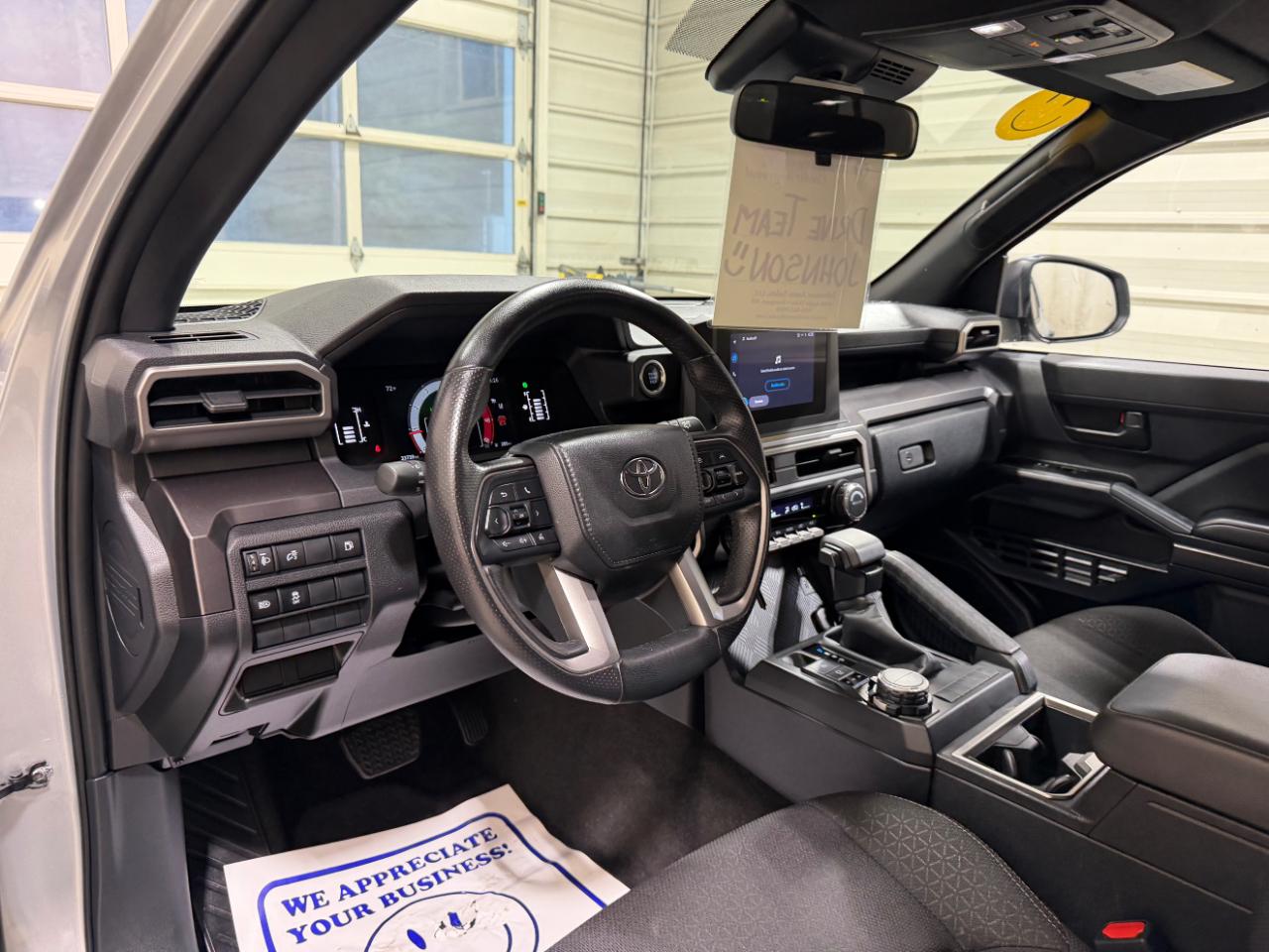 Toyota 4Runner SR5 4WD (Natl) 2025