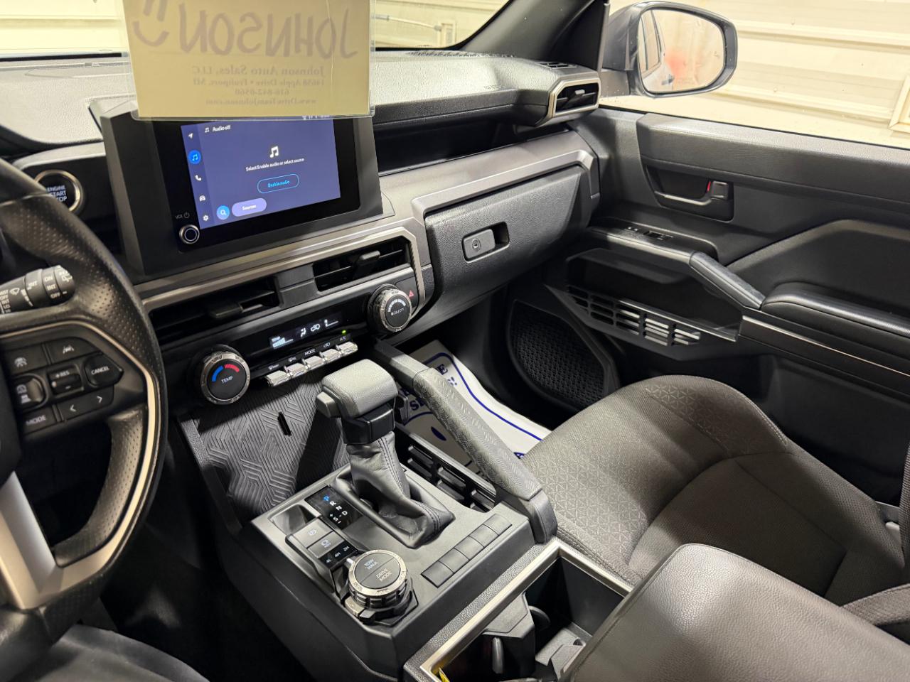 Toyota 4Runner SR5 4WD (Natl) 2025