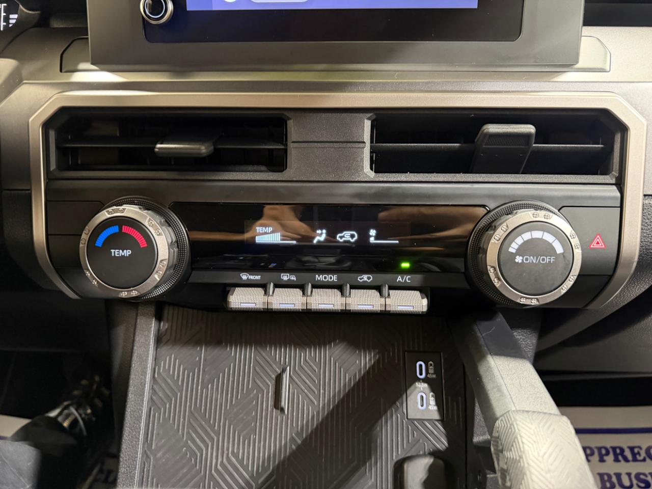 Toyota 4Runner SR5 4WD (Natl) 2025