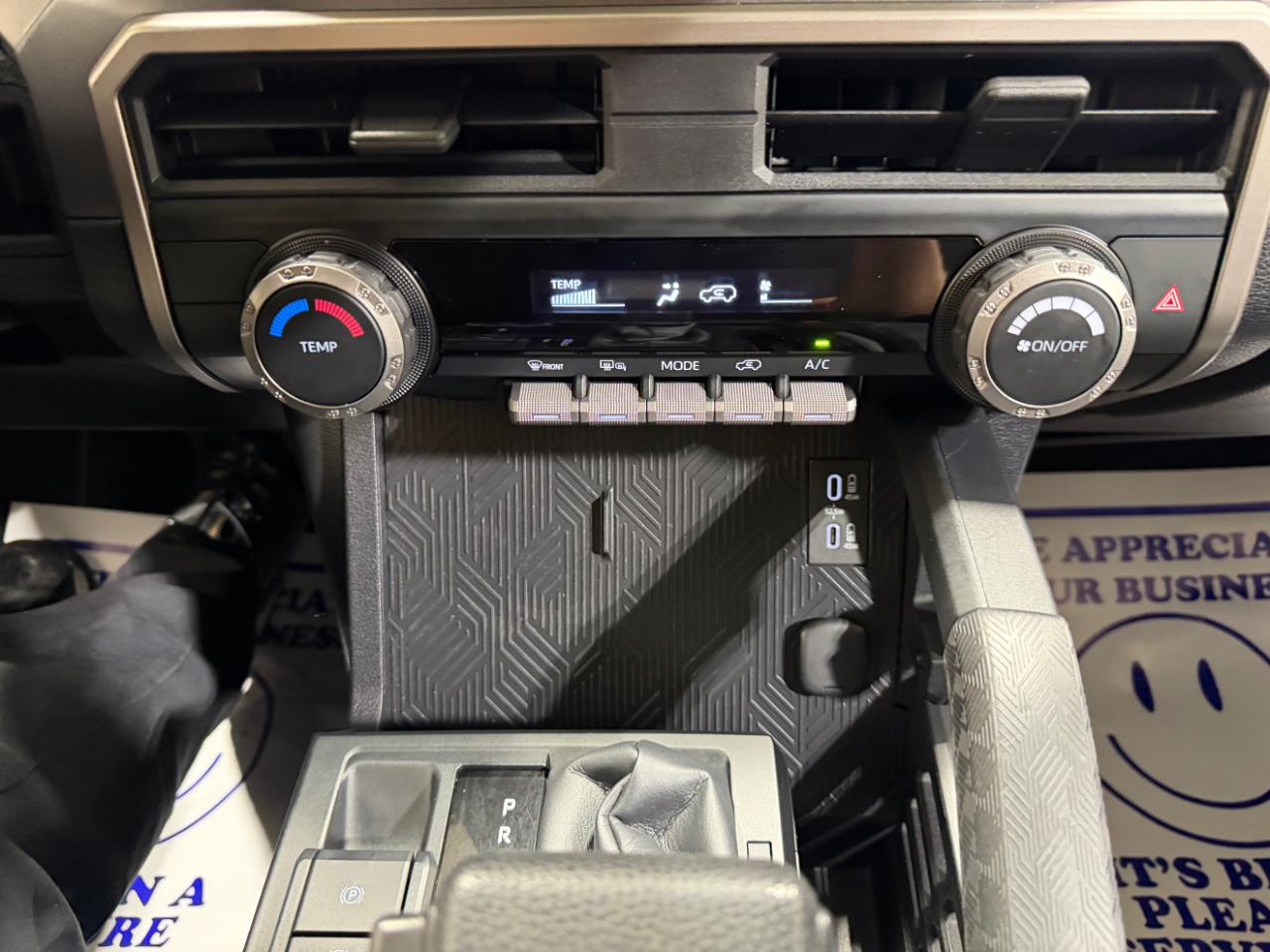 Toyota 4Runner SR5 4WD (Natl) 2025