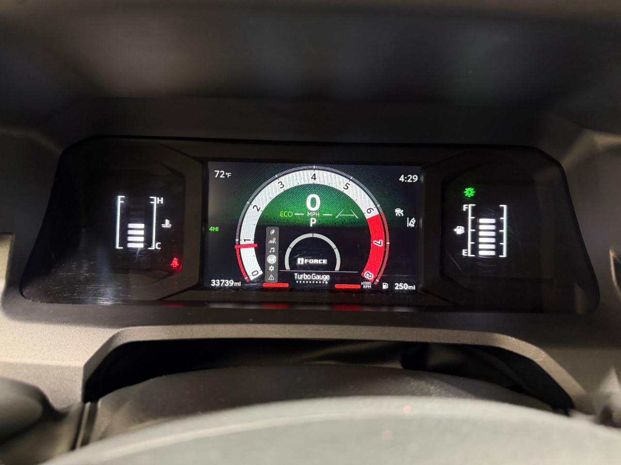 Toyota 4Runner SR5 4WD (Natl) 2025