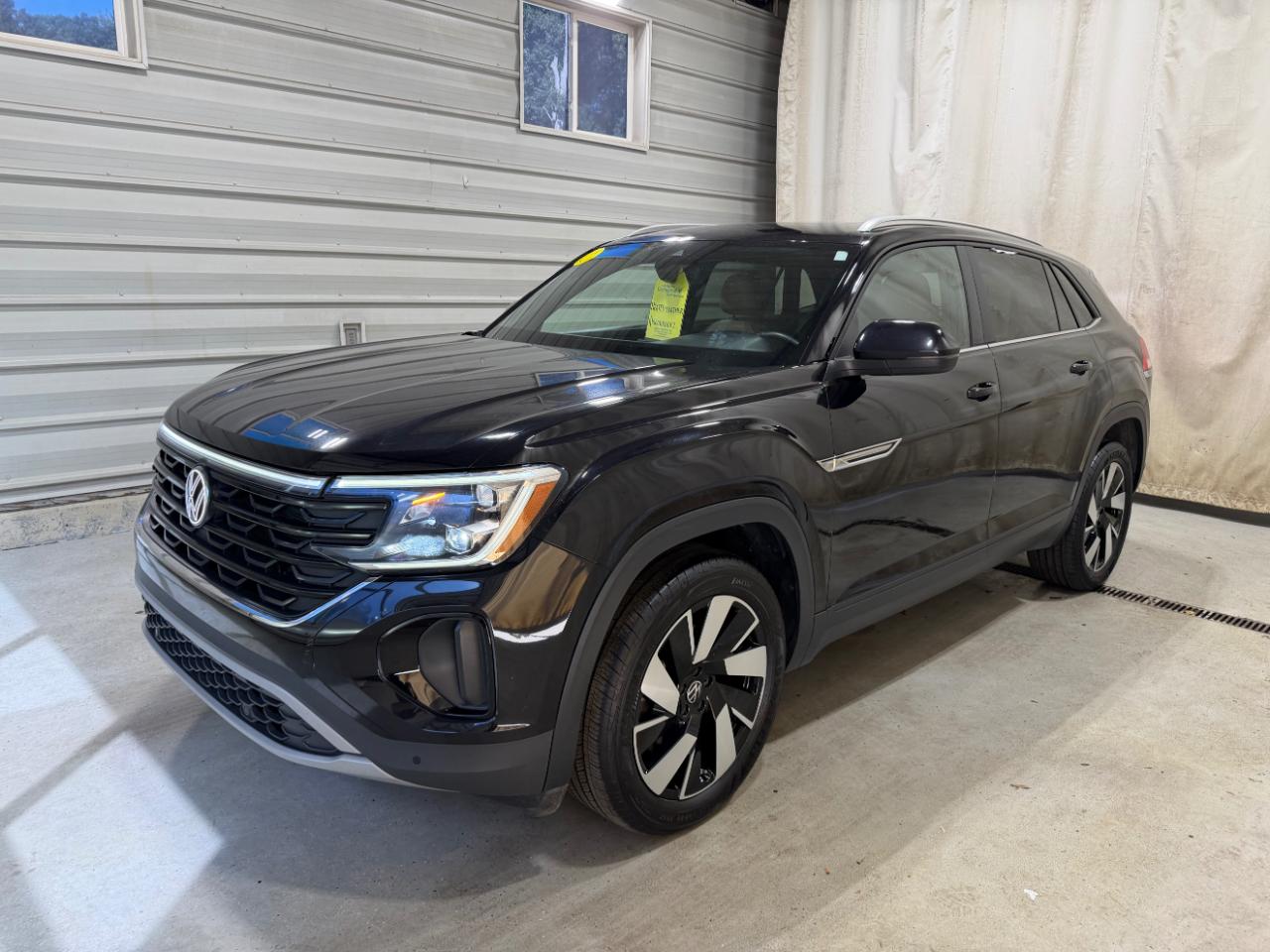 Volkswagen Atlas Cross Sport 2.0T SE w/Technology 4MOTION 2024