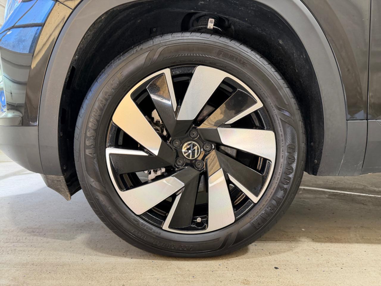 Volkswagen Atlas Cross Sport 2.0T SE w/Technology 4MOTION 2024