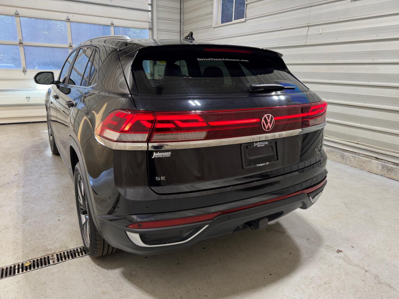 Volkswagen Atlas Cross Sport 2.0T SE w/Technology 4MOTION 2024