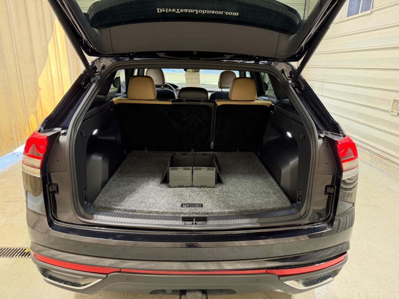 Volkswagen Atlas Cross Sport 2.0T SE w/Technology 4MOTION 2024