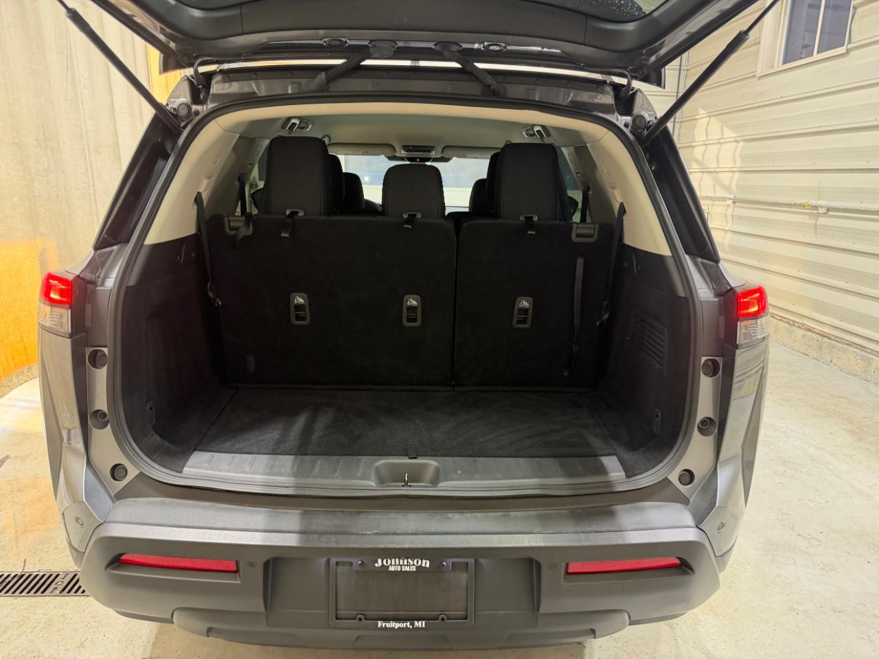 Nissan Pathfinder SV 4WD 2024
