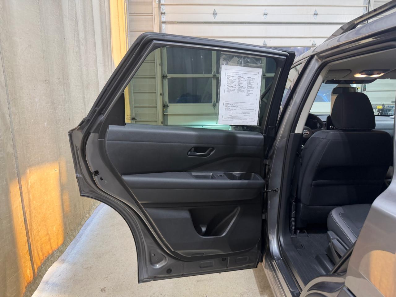 Nissan Pathfinder SV 4WD 2024