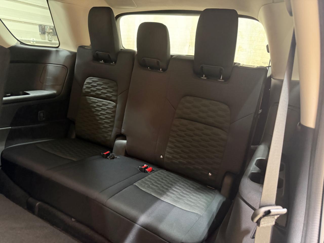 Nissan Pathfinder SV 4WD 2024