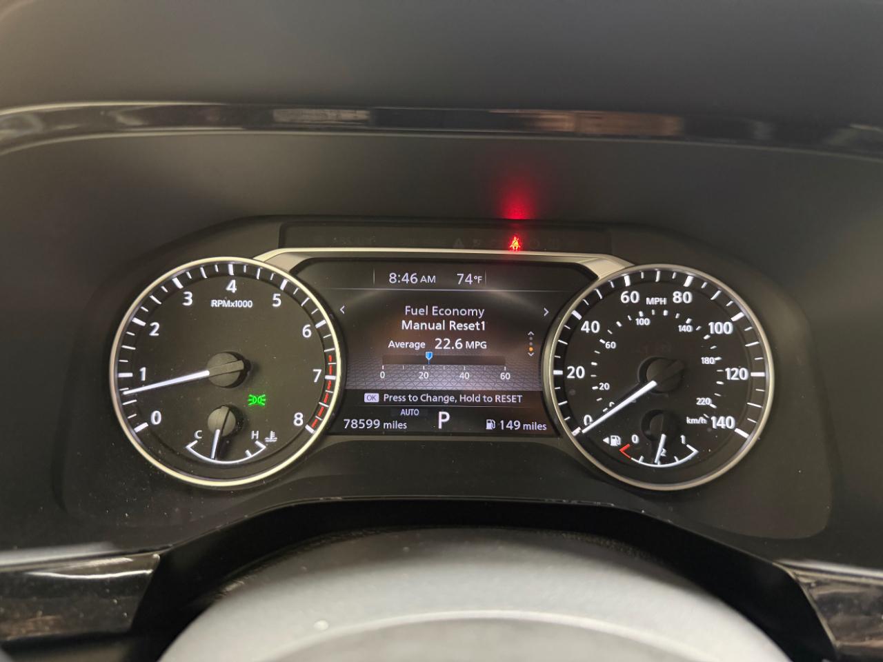 Nissan Pathfinder SV 4WD 2024