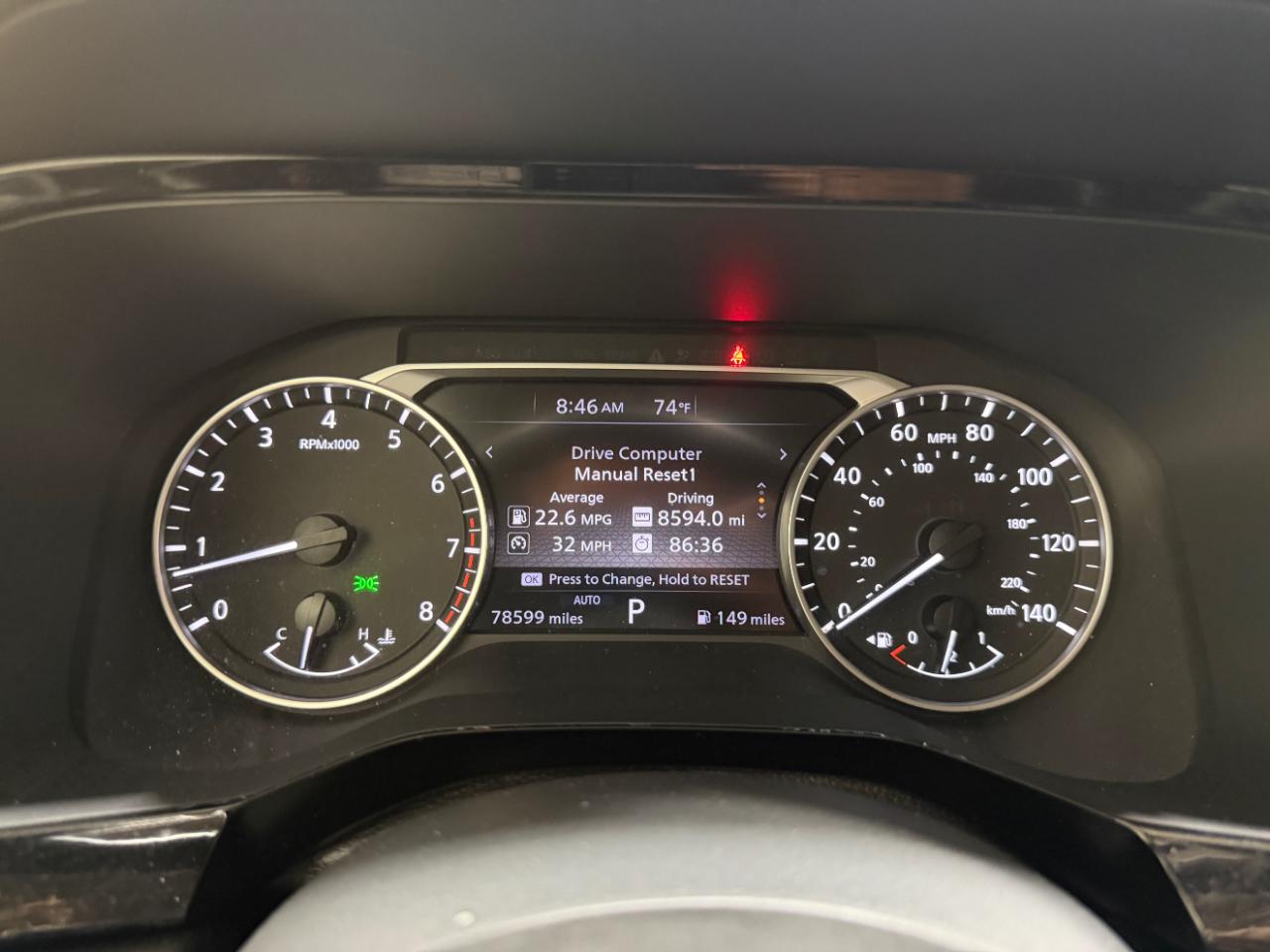Nissan Pathfinder SV 4WD 2024