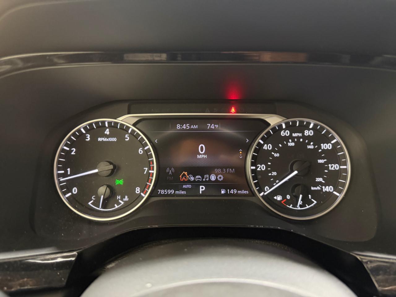 Nissan Pathfinder SV 4WD 2024