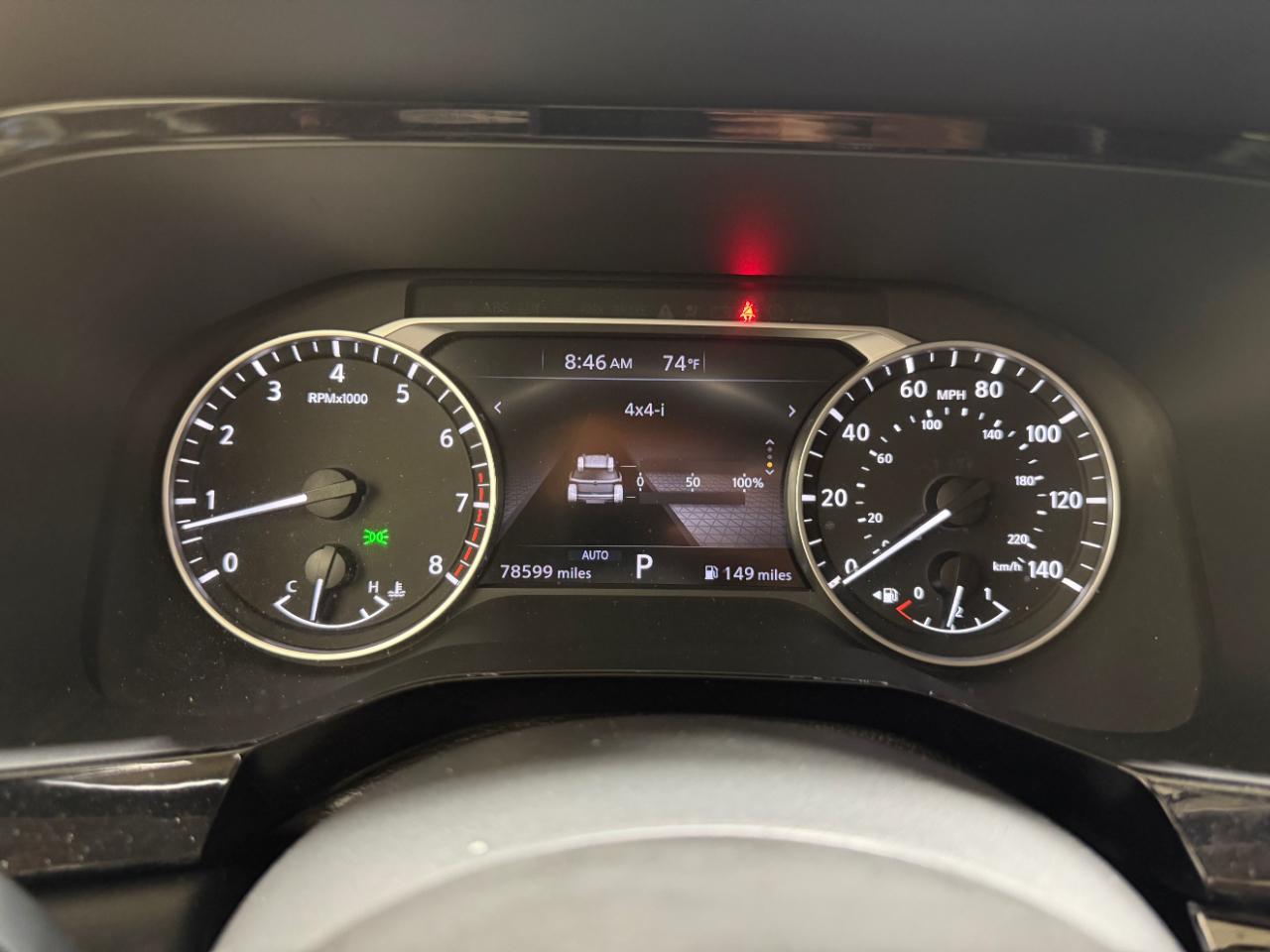 Nissan Pathfinder SV 4WD 2024