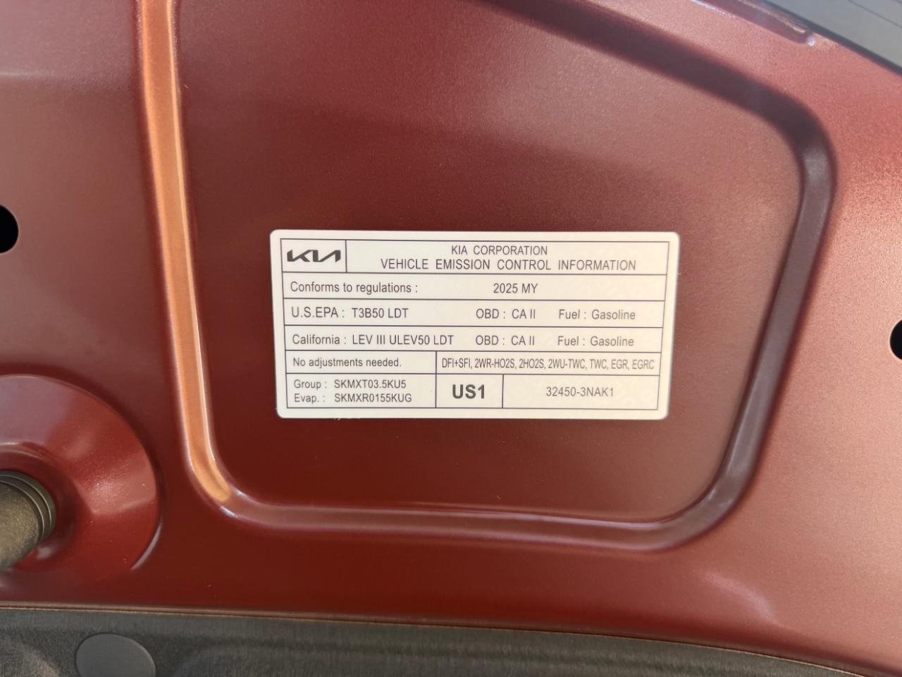 Kia Carnival LXS FWD 2025