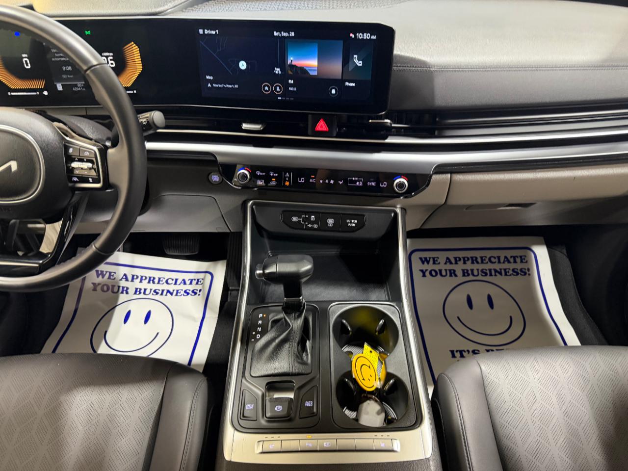 Kia Carnival LXS FWD 2025