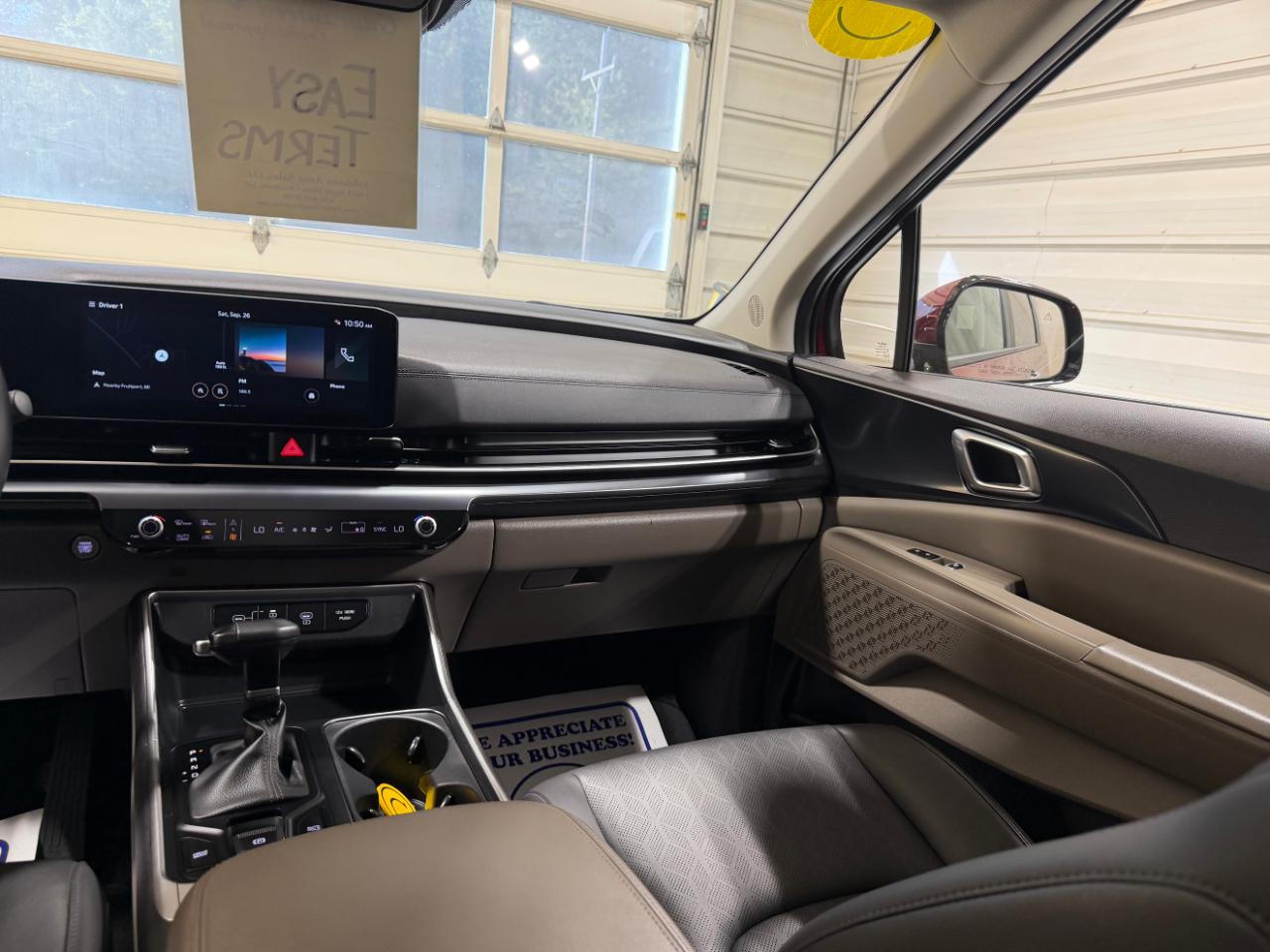 Kia Carnival LXS FWD 2025