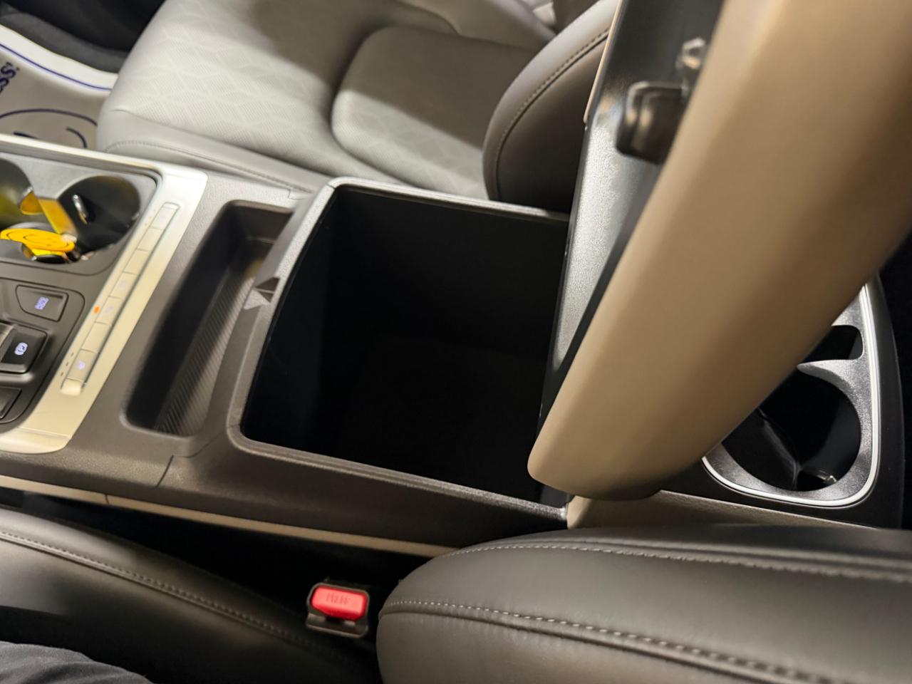 Kia Carnival LXS FWD 2025