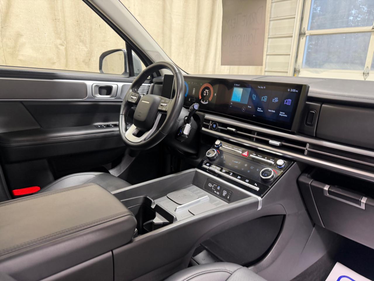 Hyundai Santa Fe SEL AWD 2025