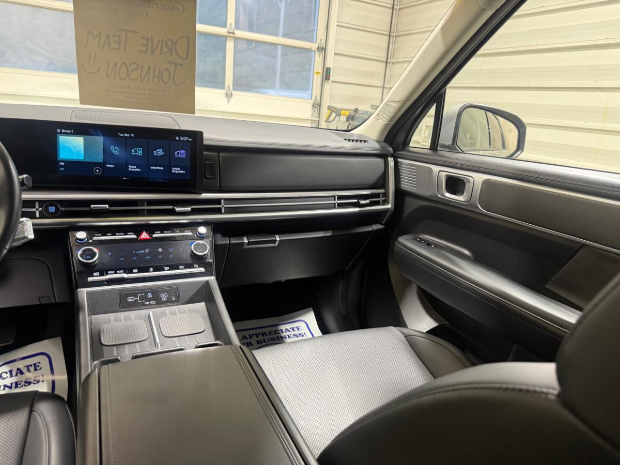 Hyundai Santa Fe SEL AWD 2025