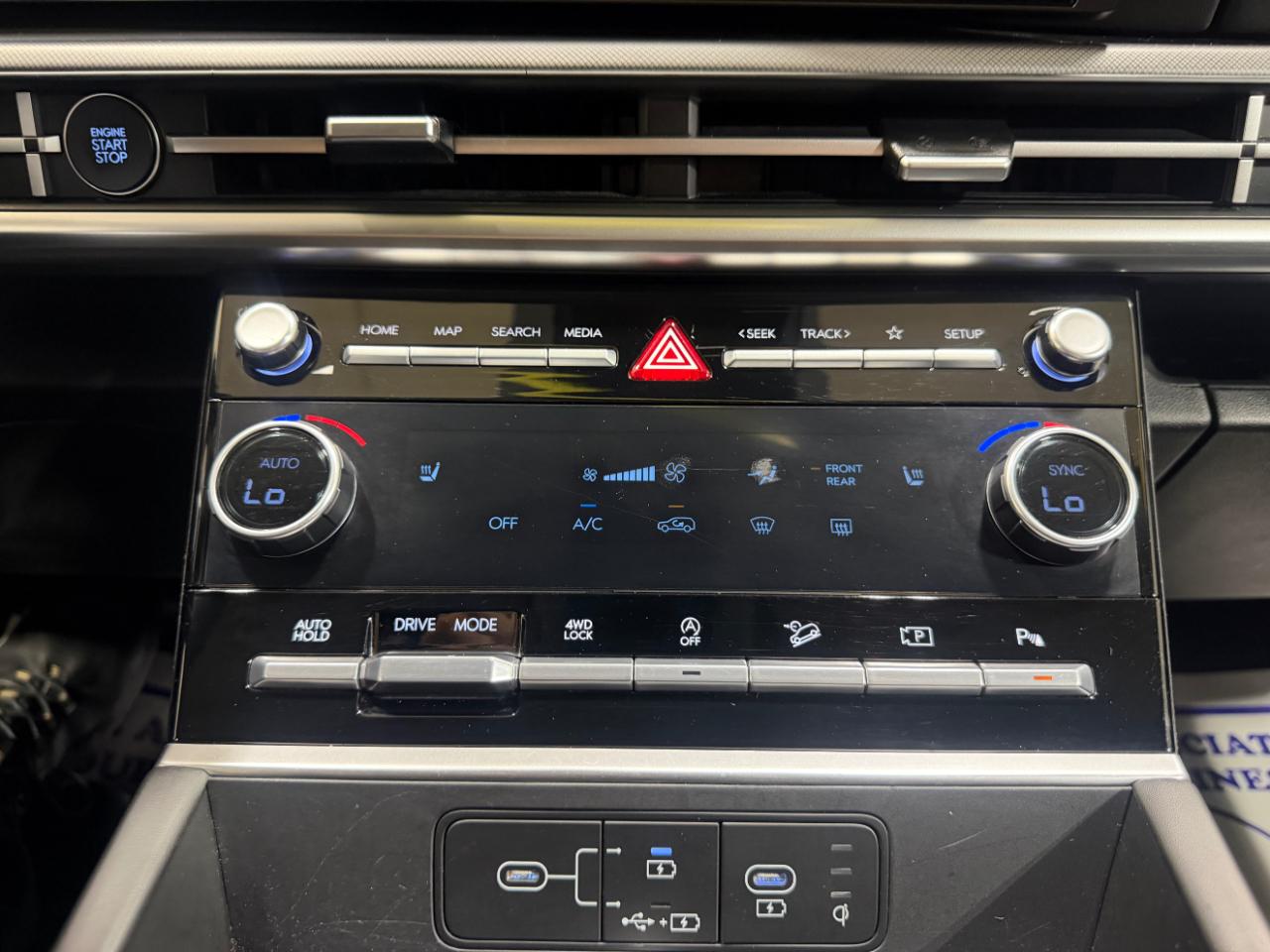 Hyundai Santa Fe SEL AWD 2025