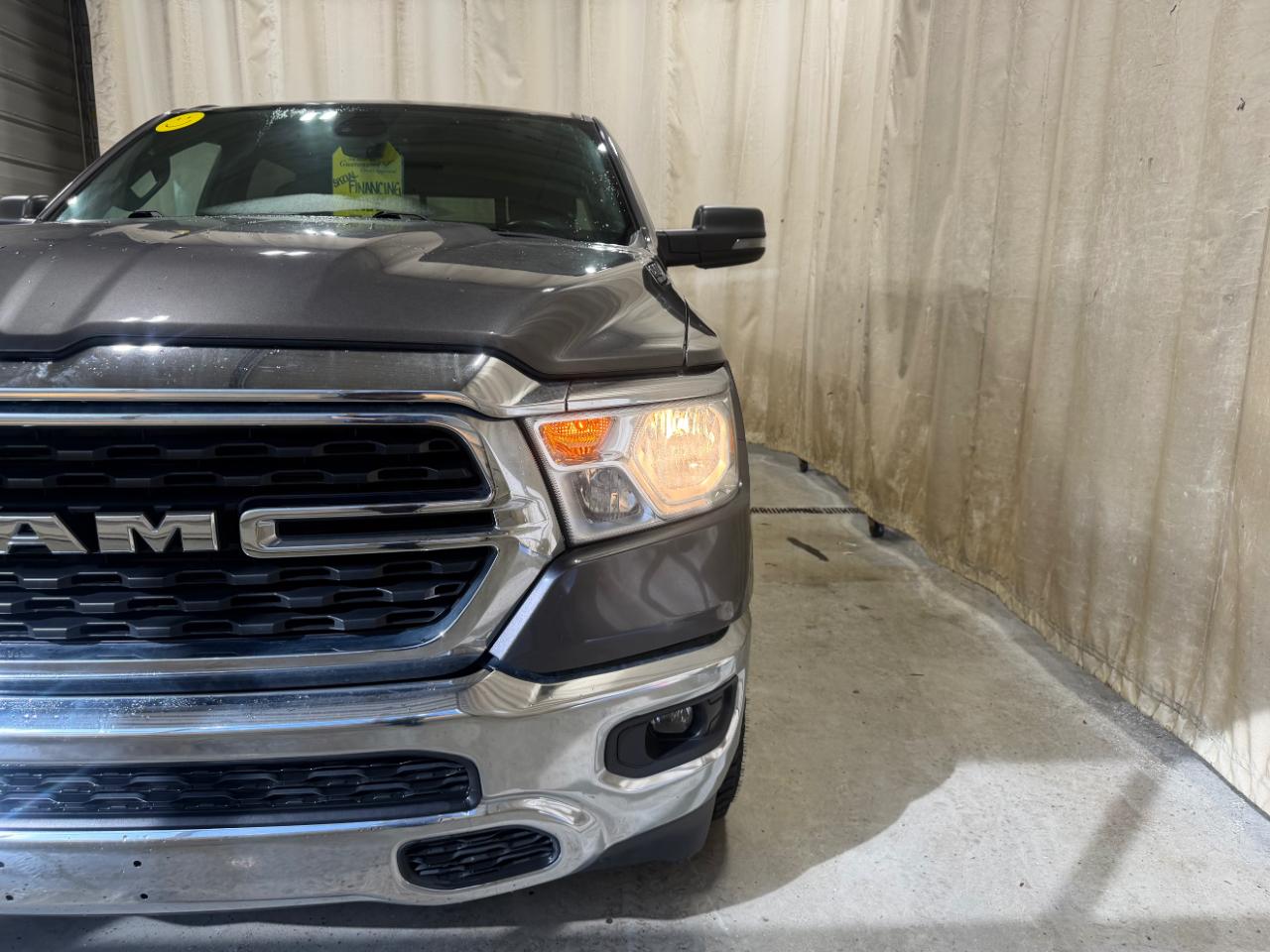 RAM 1500 Big Horn 4x4 Crew Cab 5'7" Box 2023